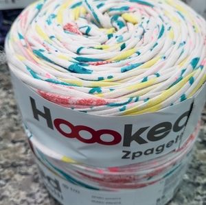 Hoooked Zpagetti tshirt ribbon yarn NWT 131 yards white with teal yellow